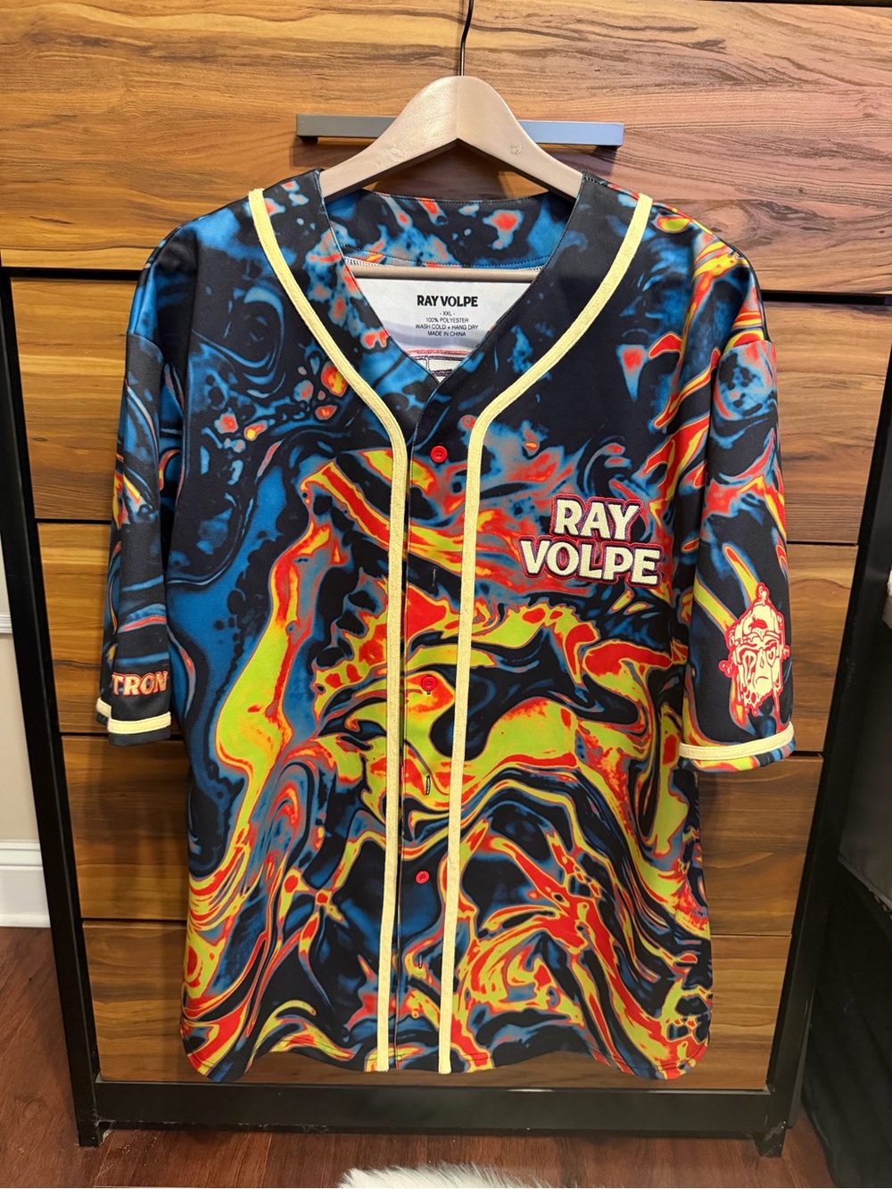 Ray Volpe Rave Jersey.
Neon Swirl Men's Baseball Jersey - Multicolor